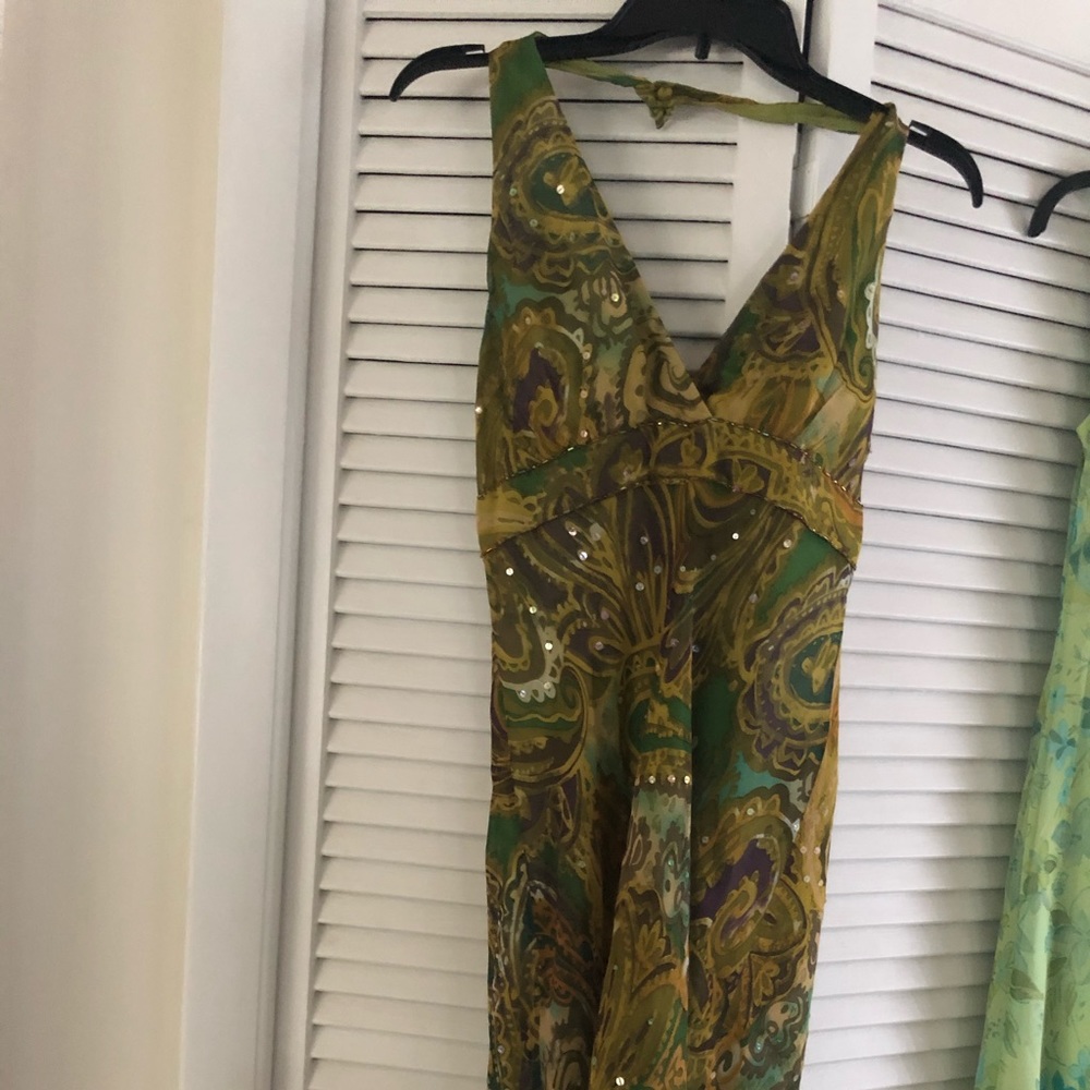 SIZE 8 WOMAN’S DRESS
